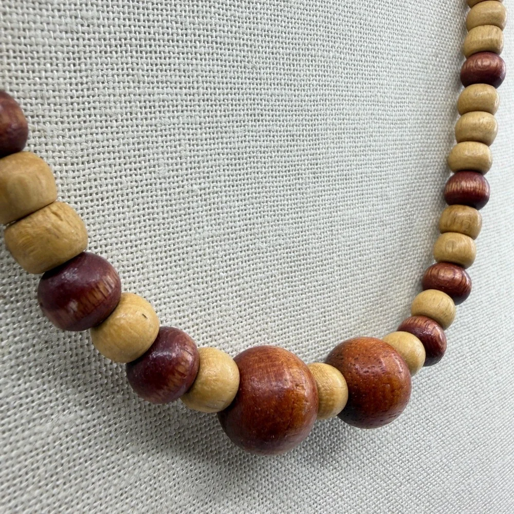 N/A earthy necklace